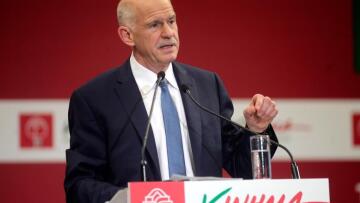 Παπανδρέου: «Να μαζέψει ο Τσίπρας τους σκευωρούς, καταθέτω αγωγή κατά Καλογρίτσα - Βαξεβάνη»