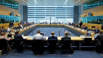 Reuters: Απίθανη η συμφωνία στο σημερινό Eurogroup - Πάμε για Γενάρη