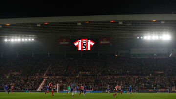 Συγκίνηση στο γήπεδο της Σάντερλαντ για τον 5χρονο φίλο της ομάδας που αργοσβήνει...