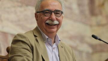 Ο Γαβρόγλου αδειάζει τον Ζουράρι... για τα νησιά 