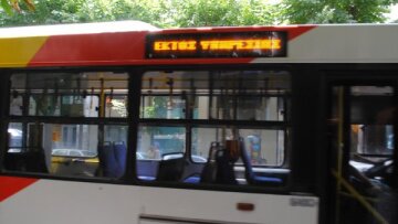 Θεσσαλονίκη: Οι εργαζόμενοι στον ΟΑΣΘ απειλούν με επίσχεση εργασίας μέσα στις γιορτές 