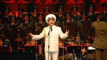 Συγκλονίζει o σολίστ της μοιραίας χορωδίας: Η γέννηση του γιου του, τού έσωσε τη ζωή