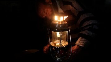 Χωρίς ρεύμα για 2 ώρες μέσα στο καταχείμωνο Άνδρος, Τήνος και Μύκονος