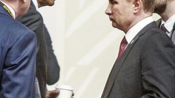 Oι Ρώσοι κοροϊδεύουν τον Ομπάμα: Η φωτογραφία και το μήνυμα όλο ειρωνεία 