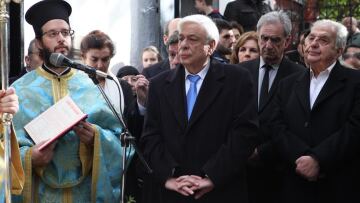 Παυλόπουλος: Μαζί στον ιερό αγώνα για να ξεπεράσουμε την βαθιά κρίση