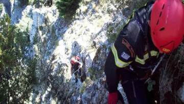 Χανιά: Δύο άτομα εγκλωβισμένα σε φαράγγι από το βράδυ του Σαββάτου
