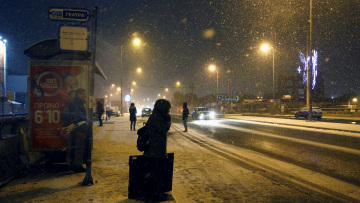 Μαγικές εικόνες από την χιονισμένη Αθήνα και τα αρχαία της