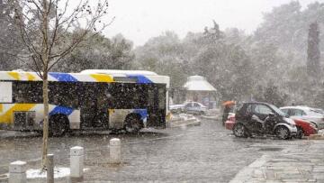 Κακοκαιρία: Προβλήματα στα δρομολόγια των λεωφορείων