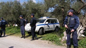 Δολοφονία επιχειρηματία στην Κρήτη: Αναζητούν ίχνη του δράστη στο Ι.Χ. του θύματος