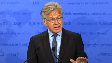 ΔΝΤ: Υποχρεωτικά τα πρόσθετα μέτρα, αν το πλεόνασμα μείνει στο 3,5% 