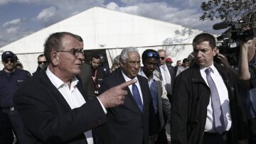 Στη Μυτιλήνη ο Μουζάλας εν μέσω εκρηκτικού κλίματος 