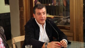 Θεοδωράκης: Η χώρα δεν έχει ανάγκη από αναπαλαίωση - Λέμε «ναι» μόνο στο καινούριο