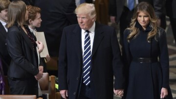 ΗΠΑ: Συμβολική επίσκεψη Τραμπ στη CIA για να αποκλιμακώσει την ένταση
