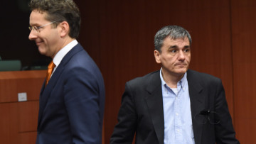 Ένας μισθός και μια σύνταξη το αντάλλαγμα για συμφωνία έως τις 20 Φεβρουαρίου