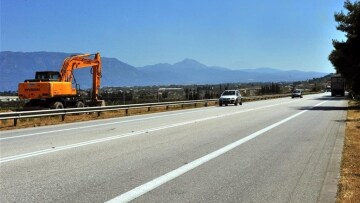 Κώστας Καραμανλής: Κινδυνεύει να τιναχτεί στον αέρα το έργο της Πατρών-Πύργου