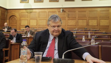 Βενιζέλος για δηλώσεις Ξυδάκη περί δραχμής: «Παιχνίδι με τη φωτιά γύρω από το Grexit»