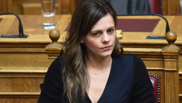 Διπλές εισφορές για τα «μπλοκάκια» λόγω προχειρότητας