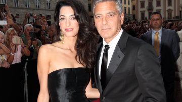 Η μητέρα του George Clooney αποκάλυψε το φύλο των διδύμων 