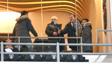 Ο Τσακαλώτος στη σουίτα Σαββίδη στην Τούμπα για το ματς του ΠΑΟΚ - Μαζί και η Αχτσιόγλου 