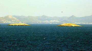 Ίμια: Στα δύο μέτρα έφτασαν οι Τούρκοι - «Μύτη με μύτη» ήρθαν πολεμικά πλοία