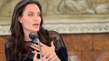 Αντζελίνα Τζολί για Μπραντ Πιτ: Συνεχίζω να τον θεωρώ υπέροχο πατέρα