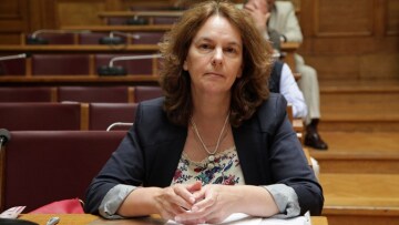 Παπανάτσιου: Αναλογικά τέλη για να πάρει ο κόσμος πίσω τις πινακίδες  