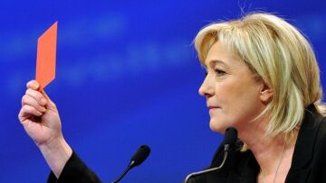 Ευρωκοινοβούλιο: Η Επιτροπή Νομικών Υποθέσεων «άνοιξε το δρόμο» για άρση ασυλίας της Λεπέν