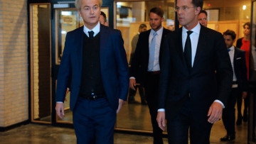 Εκλογές στην Ολλανδία: Η Τουρκία αλλάζει τα δεδομένα για Βίλντερς και Ρούτε