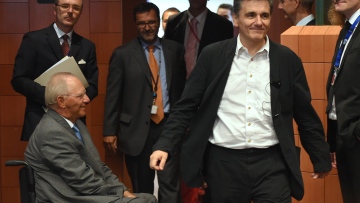  Σόιμπλε σε Τσακαλώτο: Να τελειώνουμε, έχετε υποχρεώσεις το καλοκαίρι
