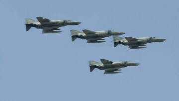 Αύριο Πέμπτη, ώρα 12, ετοιμαστείτε για χαμηλές πτήσεις μαχητικών αεροσκαφών πάνω από την Αθήνα