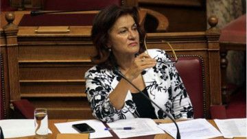 Φωτίου: Περίπου 2.000 παιδιά φιλοξενούνται στα ιδρύματα της χώρας 