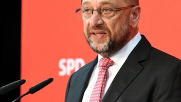 Οι αλλαγές στα εργασιακά, το σχέδιο του Σουλτς για να «ρίξει» την Μέρκελ 