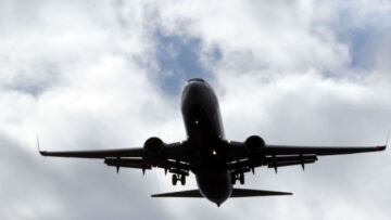 Μετά τις ΗΠΑ και η Βρετανία απαγορεύει τη μεταφορά ηλεκτρονικών συσκευών με αεροπλάνο