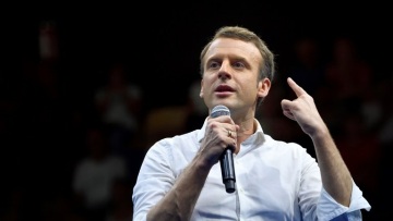 Γαλλία: Εννέα κεντροδεξιοί γερουσιαστές στηρίζουν Μακρόν