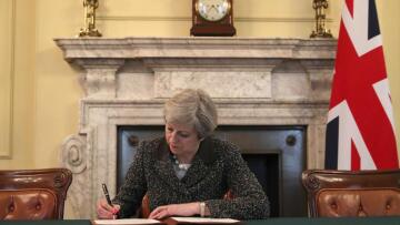 Brexit: Πόσο «βρώμικο» θα είναι το διαζύγιο Ε.Ε - Βρετανίας; 