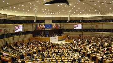 ΕΕ: Δικαίωμα βέτο στην Ισπανία για τη μελλοντική ένταξη του Γιβραλτάρ