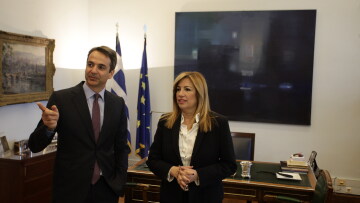 Κυριάκος και Φώφη συμφωνούν ότι ο Αλέξης δεν μπορεί