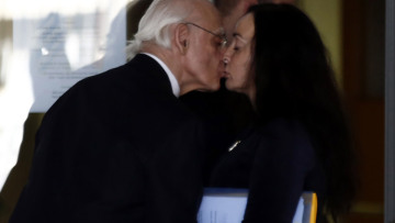 Δικηγόρος Τσοχατζόπουλου: Μόλις άκουσε ότι αποφυλακίζεται συγκινήθηκε και μας είπε...