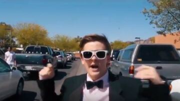 Βίντεο: 17χρονος καλεί την Emma Stone στον ετήσιο χορό του σχολείου του γυρίζοντας... ξανά σκηνή του «La La Land»