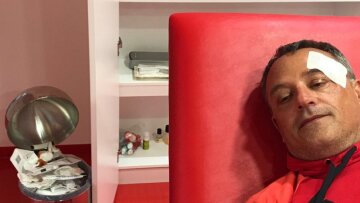 Φωτογραφίες: Ο τραυματίας φροντιστής του Ολυμπιακού που δέχθηκε επίθεση από τα ΜΑΤ!