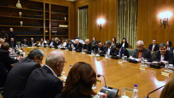 Τσίπρας: Αν είμαστε σοβαροί μπορεί να πιάσουμε τους στόχους