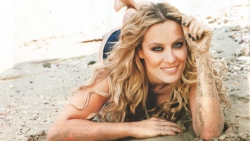 Βίντεο: Ο ξέφρενος χορός της Ελεονώρας Μελέτη στον Άγιο Δομίνικο 