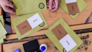 Βίντεο: Τα τουρκικά μέσα δημοσιεύουν αποδείξεις για νοθεία στο δημοψήφισμα