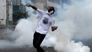 «Καζάνι που βράζει» η Βενεζουέλα: Νέες διαδηλώσεις κατά του Μαδούρο