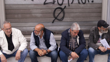 Μάρτιος: Με καμουφλάζ στους φόρους και άρνηση πληρωμών στο κράτος το πλεόνασμα των €1,07 δισ.