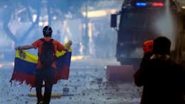 Βενεζουέλα: Στους 24 έφτασαν οι νεκροί από τις διαδηλώσεις και το χάος στη χώρα