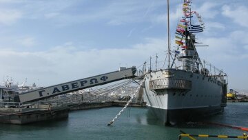 Το Αβέρωφ ρυμουλκήθηκε μετά από 14 χρόνια για επισκευές 