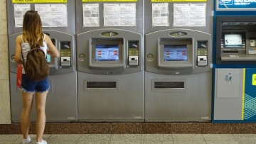 Εργαζόμενοι της ΣΤΑΣΥ «έκλεψαν» 1 εκατ. ευρώ από κάρτες και εισιτήρια