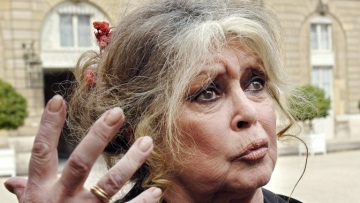 Η Μπριζίτ Μπαρντό αγαπά τη Μαρίν Λεπέν και το... φωνάζει 