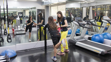 Fitness trends: Τέσσερα workouts που βάζουν «φωτιά» στο μεταβολισμό σου